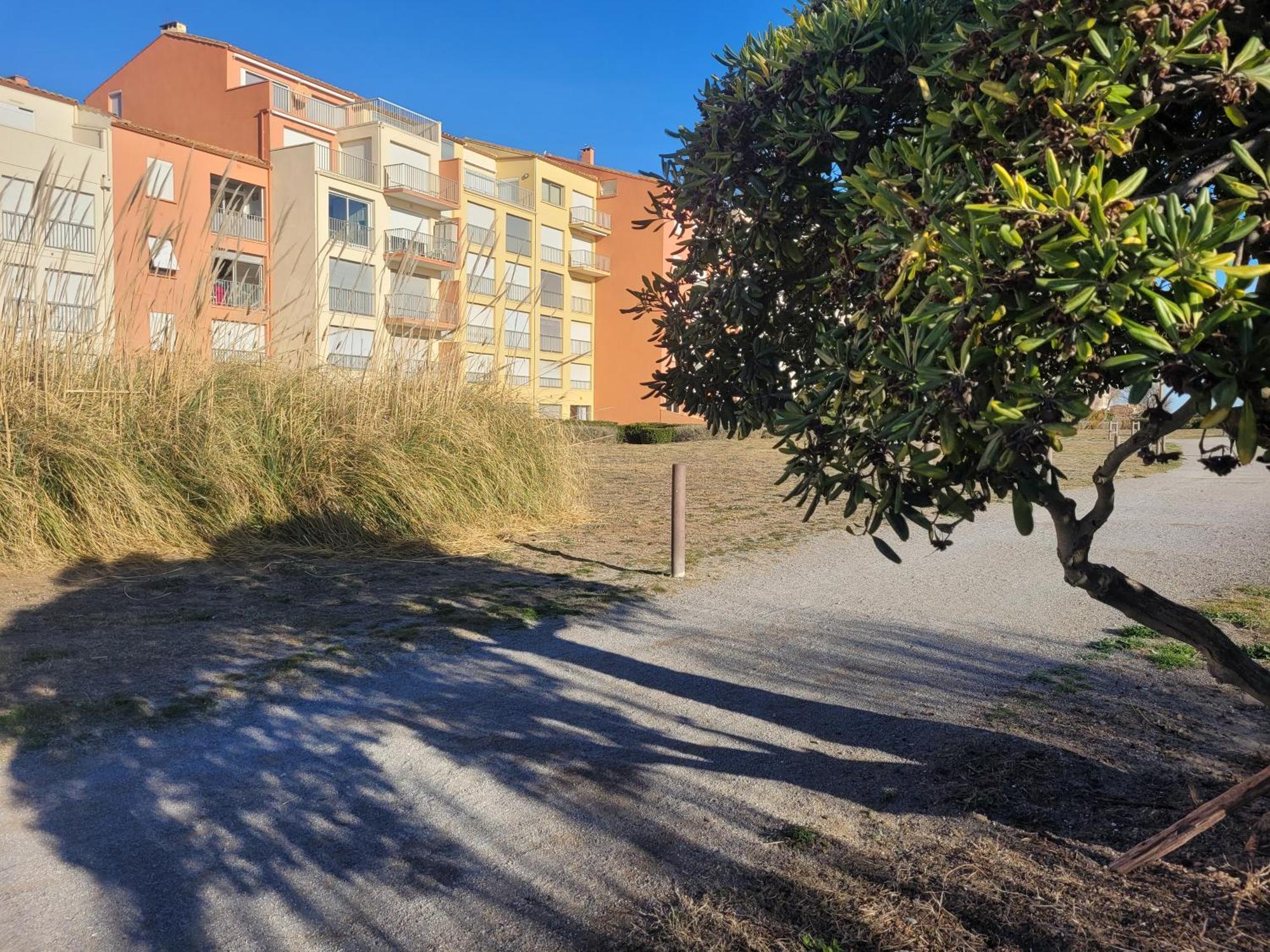Studio Apartment Agde Luaran gambar